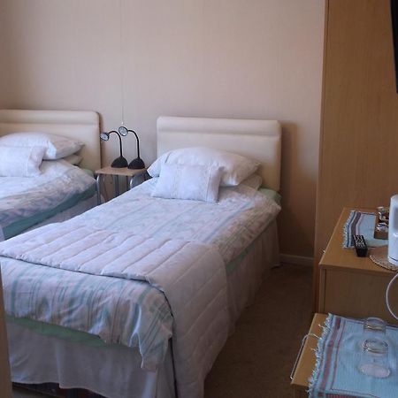 Tremains Guest House Bridgend  Cameră foto