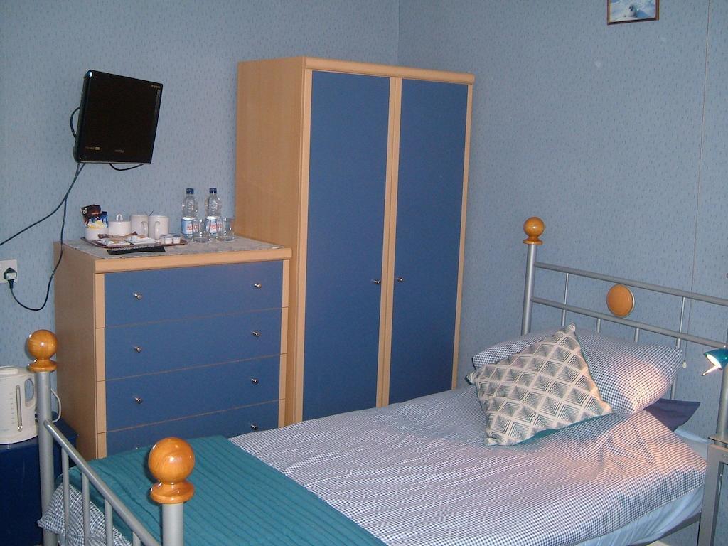 Tremains Guest House Bridgend  Cameră foto