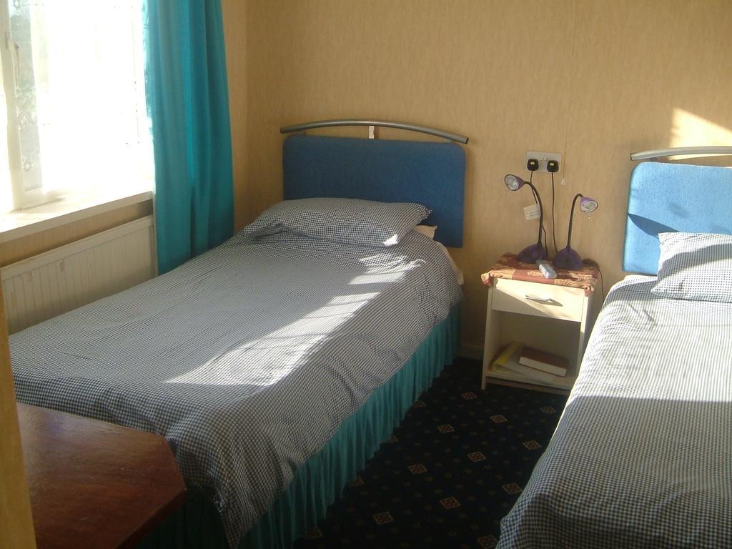 Tremains Guest House Bridgend  Cameră foto